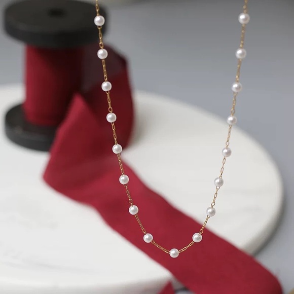 Pearl necklace, pearl choker, layered necklace - Picture 3 of 9